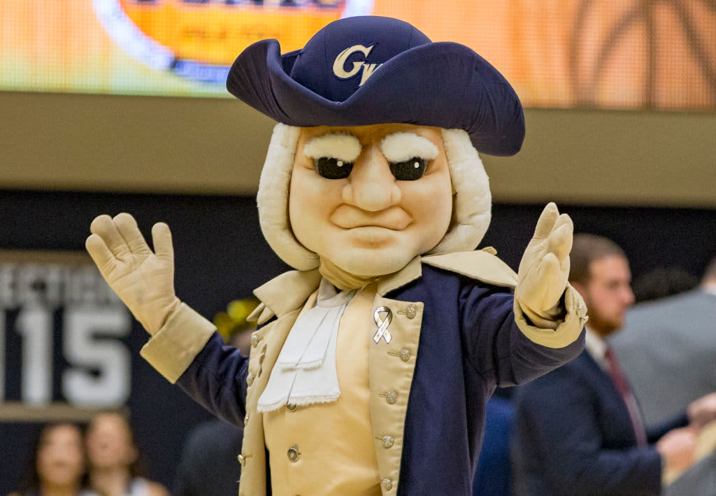 George Washington Colonials mascot during an Atlantic 10 men's basketball game with the VCU Rams.