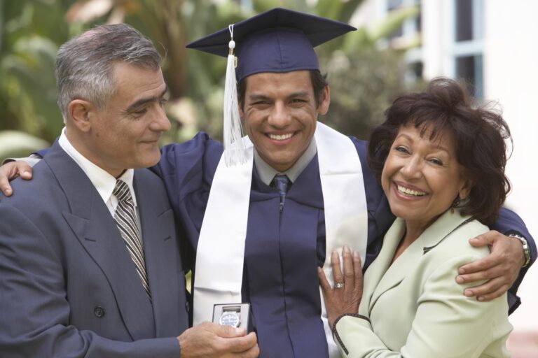 Las mejores universidades para los estudiantes hispanos