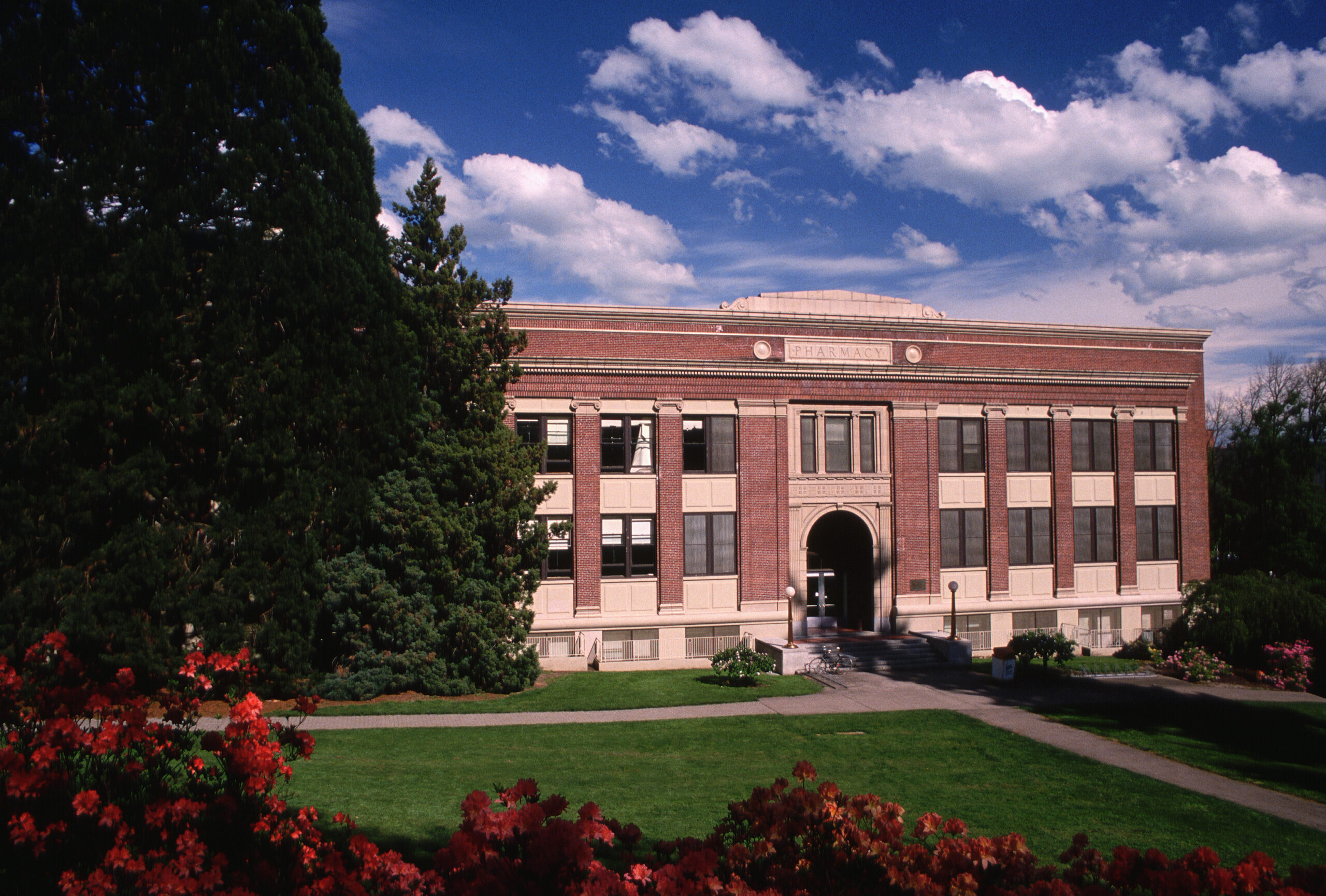Pharmacy Building at Oregon State University