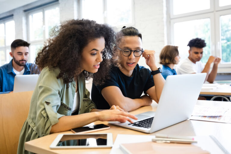 Pros and Cons of AI in Higher Education